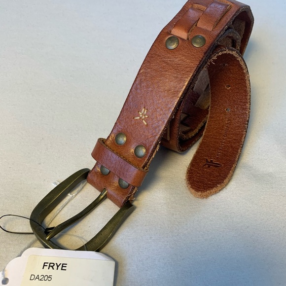 FRYE unisex woven belt cognac brass 30, 32, 34, 36